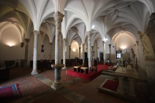 Interior de la iglesia desde el sur