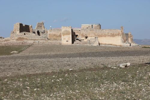 La alcazaba del recinto de Calatrava la Vieja desde el sureste