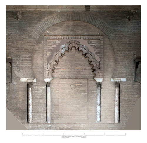Arco del lado oriental del cuerpo alto del alminar de la mezquita almohade de Sevilla