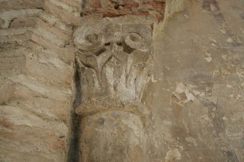 Capitel izquierdo del lado norte del alminar