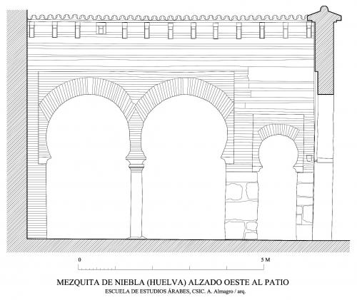Alzado oeste del patio de la mezquita de Niebla