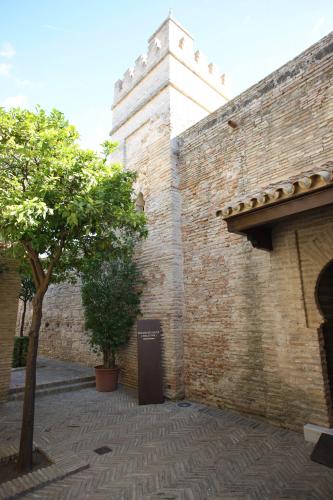 Vista del alminar de la mezquita del alcázar de Jerez