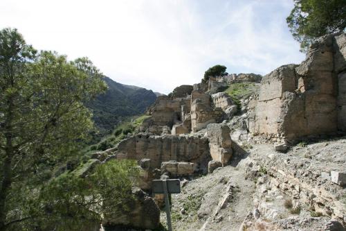 Vista de la zona meridional del Castillejo de los Guájaresdesde el este