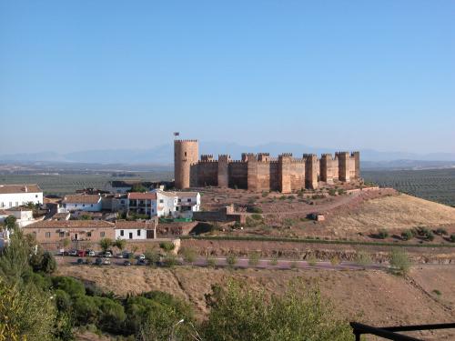 Vista del castillo desde el oeste