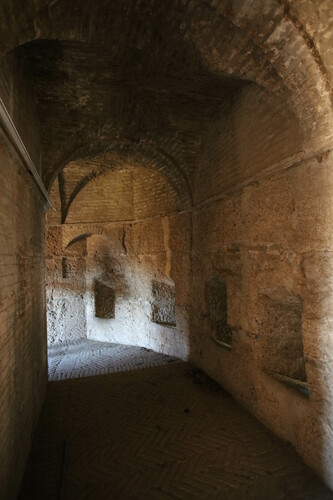 Interior del nivel 2 de la Torre Blanca de Sevilla en su lado noreste