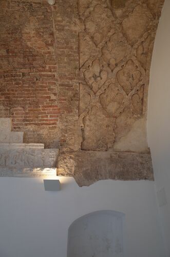 Lado norte de la bóveda de la alhanía oriental de la posible sala de reposo del hammam de la calle Baños de Sevilla
