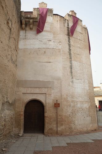 Puerta del Arquito Quemado del recinto amurallado de Palma del Río desde el este