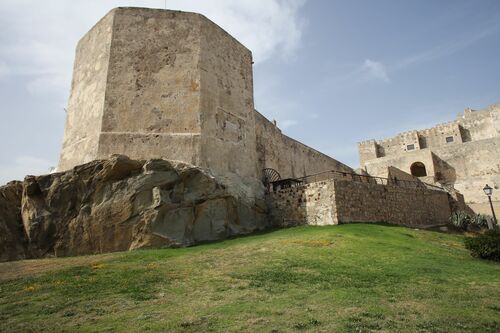 Torre albarrana octogonal del castillo de tarifa