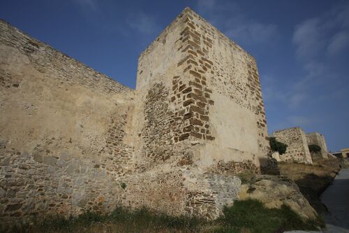 Torre 2 del sector noreste del recinto amurallado de Tarifa