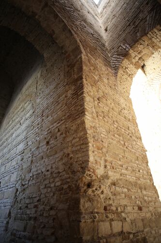 Segundo recodo y probable emplazamiento del arco de la puerta del Campo del alcázar de Jerez