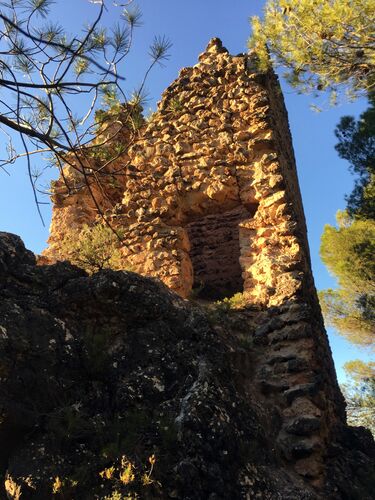 Detalle de la torre norte de la fortificación de Puente Honda