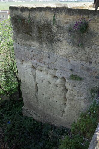 Quiebro en la muralla oriental de Aznalfarache