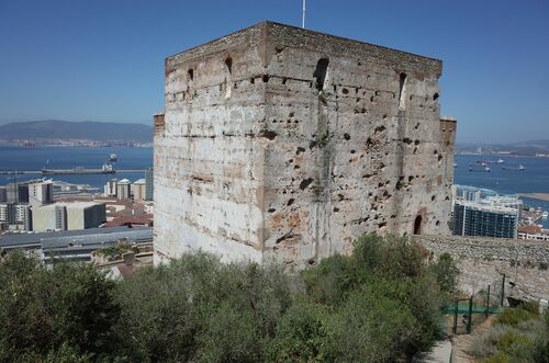Torre calahorra de época meriní de la alcazaba de Gibraltar