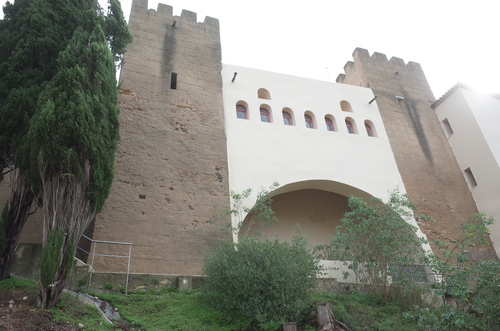 Torres 1 y 2 del recinto amurallado de Alcácer do Sal en su frente noroeste