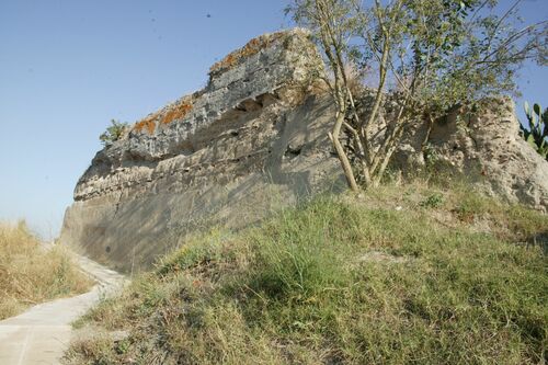 Lienzo de muralla en el frente noreste del recinto amurallado de Alcácer do Sal 