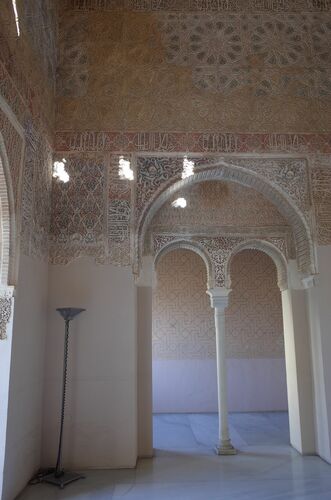 Arcos de acceso a la alhanía norte de la qubba del Alcázar Genil de Granada