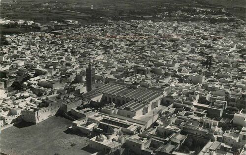 Vista aérea desde el oeste de la mezquita de Salé en la primera mitad del siglo XX 