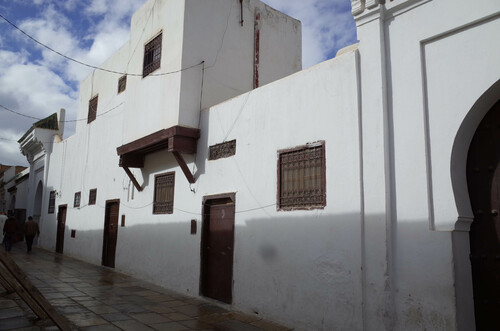 Cosntrucciones y accesos del lado sur a sur  de la mezquita mayor de Taza