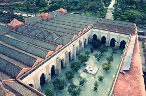 Vista del patio y los tejados de la segunda fase