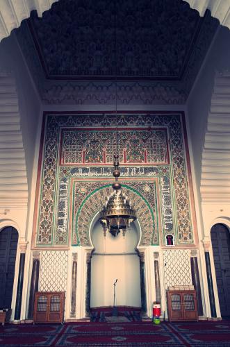 Frente del mihrab de la mezquita de la Qasba de Marrakech