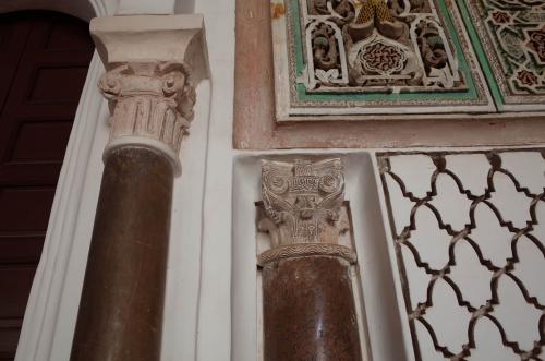 Capiteles almohades junto al mihrab