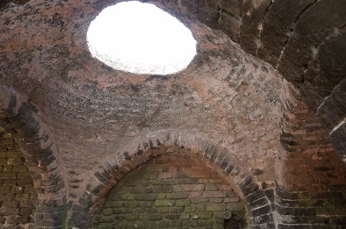 Bóveda del espacio interior de la Bab al-Qabli del ribat de Tit