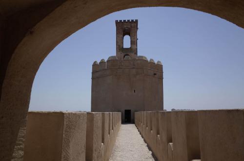 Adarve de acceso a la torre sobre la muralla de conexión