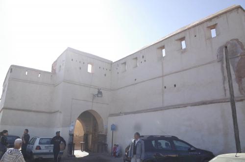 Puerta exterior de la barbacana de la Bāb al-Dabbāg desde el norte