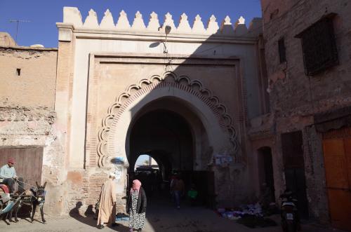 Puerta interior de la Bāb al-Jamīs desde el sur