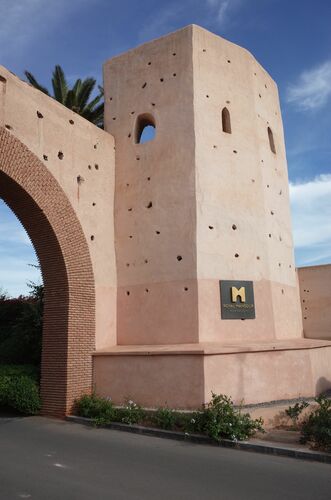 Torre derecha de la Bab al-Majzen de Marrakech