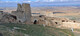 Vista del arco interiror de la puerta y el acceso posterior del recinto del castillo de Reina