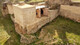 La construcción de la puerta del castillo de Reina vista desde el norte