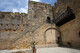 Lado norte del patio del alcázar de la puerta de Sevilla en Carmona con los accesos a la torre NE