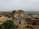 Vista de la torre del homenaje del castillo de Setefilla desde el norte