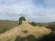 Vista de la torre octogonal del castillo de Setefilla desde la torre del homenaje