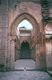 Vista de una de las naves de la mezquita de Tinmal desde el patio