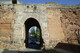 Arco interior de la Puerta de Sevilla desde el sur