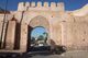 Vista de la Bab al-Raha de Marrakech desde el interior de la medina